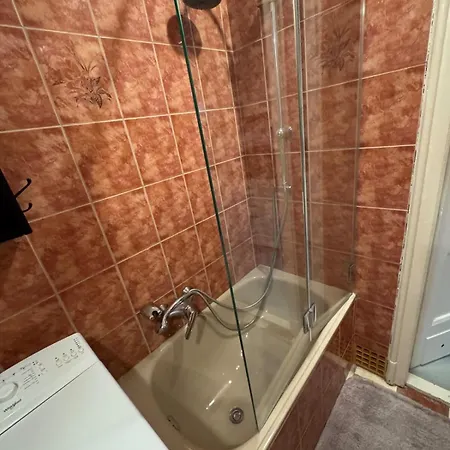 Apartmán Hideaway With Balcony On Balzac